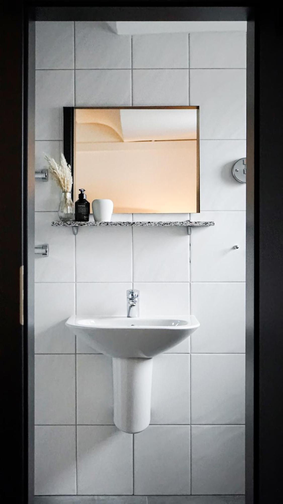 Si-View Doppelzimmer Zimmer 10 - Hotel Siegen Bagian luar foto